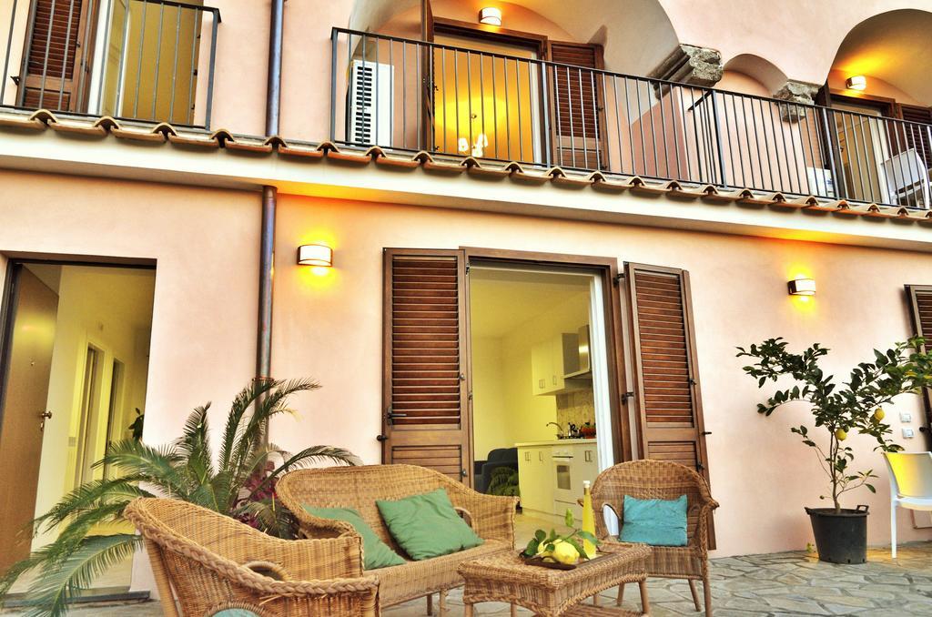 Lemon Flats Sorrento Panzió Szoba fotó